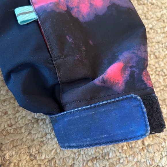 O’Neill Girl’s Snow Outerwear Jacket. Navy, Hooded, Girl’s size 14. - Picture 6 of 14